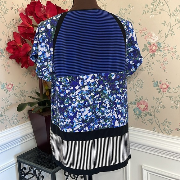 NWOT Diane von Furstenbergerg DVF Floral Striped 100% Silk Blouse M - Picture 3 of 6